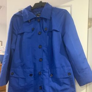 Dennis Basso raincoat with removable hood 1x